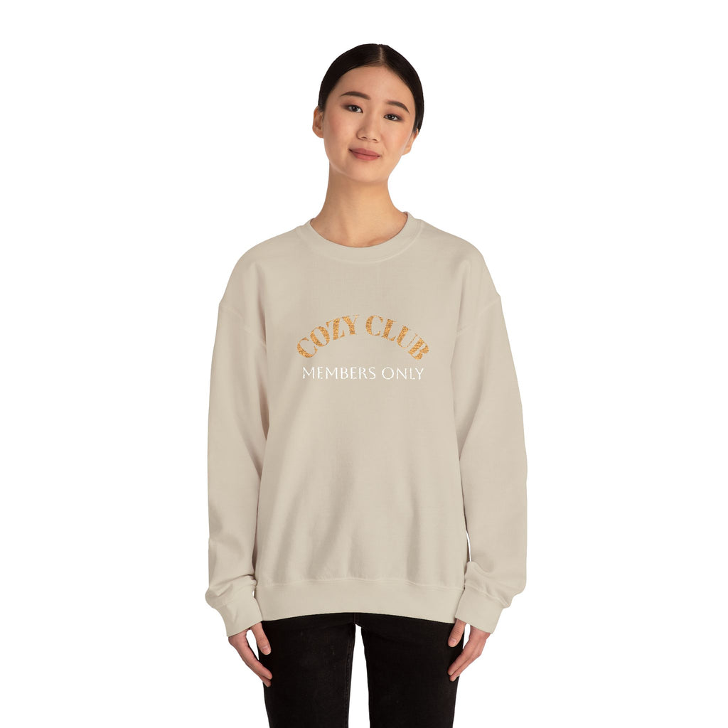 Cozy Club Sweatshirt - Unisex Heavy Blend™ Crewneck, Comfortable Gift for Friends, Perfect for Fall and Home Gatherings, Cozy Vibe, [...]
