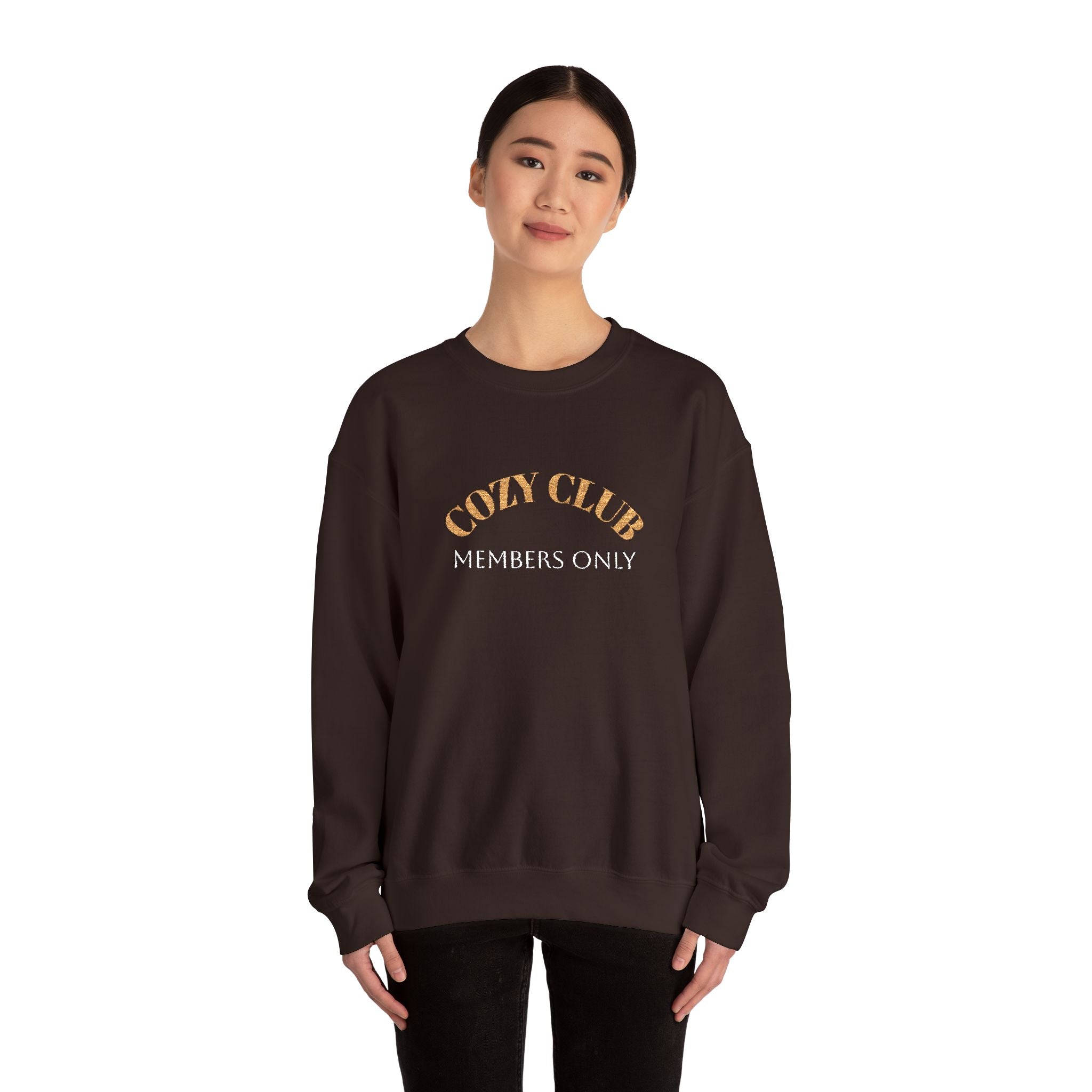 Cozy Club Sweatshirt - Unisex Heavy Blend™ Crewneck, Comfortable Gift for Friends, Perfect for Fall and Home Gatherings, Cozy Vibe, [...]